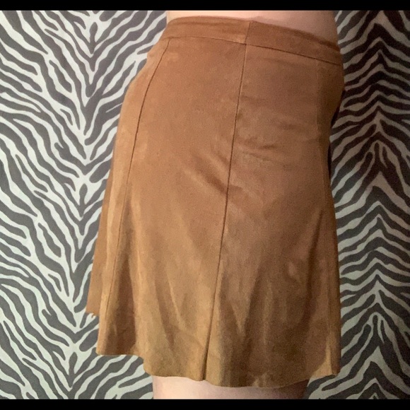 brown faux suede skirt - Picture 2 of 4